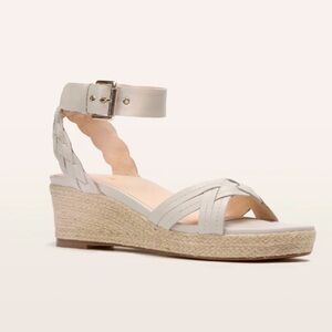 NWT Frankie4 Wedges